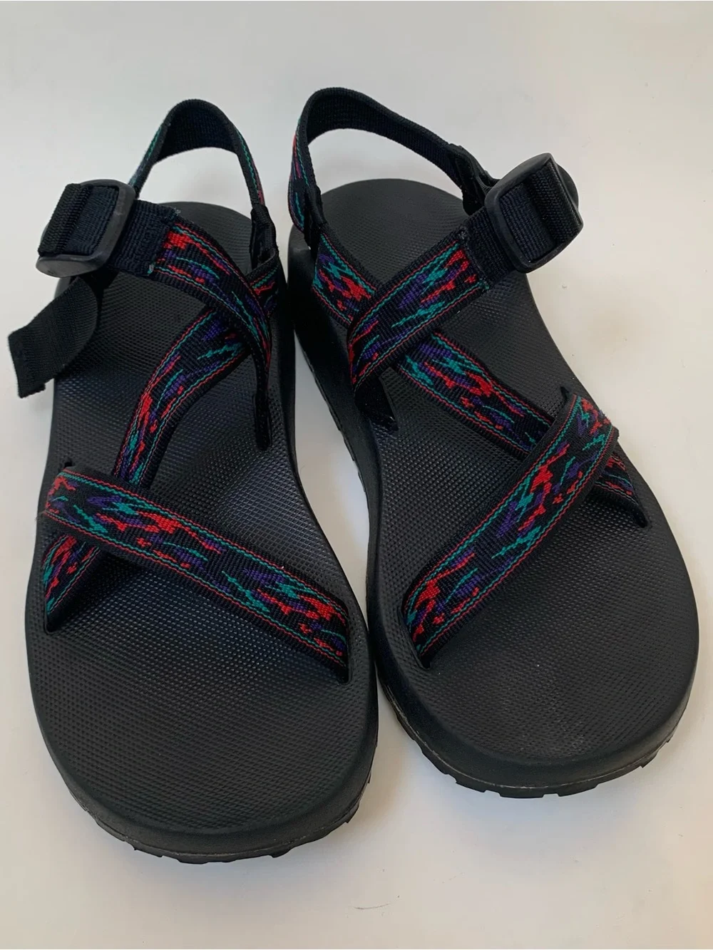 Chaco Z1 Classic Sandals Mens 11 Red Geometric Straps Hiking Sport Gorpwear